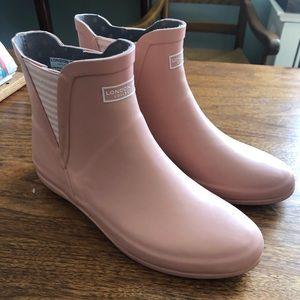NWOT Pink Rain Boots